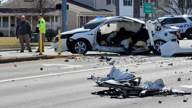 Police: Crash shuts down road near Northgate Mall - Vimarsana News