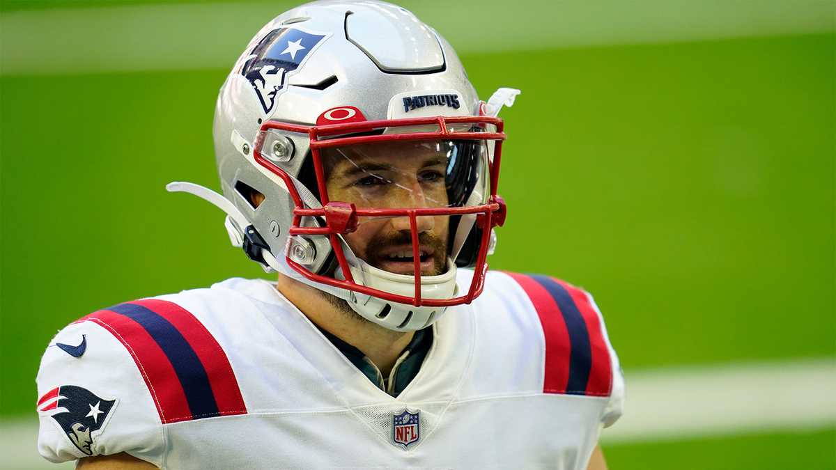 Patriots QB Cam Newton reacts to 'devastating' Rex Burkhead injury – NBC  Sports Boston