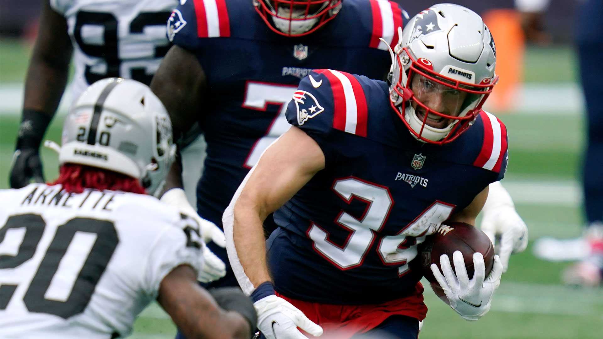 Rex Burkhead's 3 touchdowns push New England Patriots past Las Vegas Raiders,  36-20 