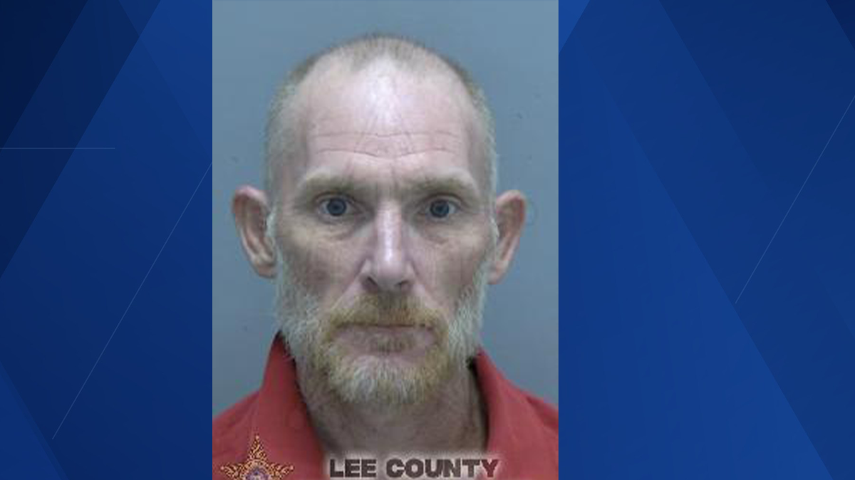 Cape Coral man wanted for violating probation on drug charges