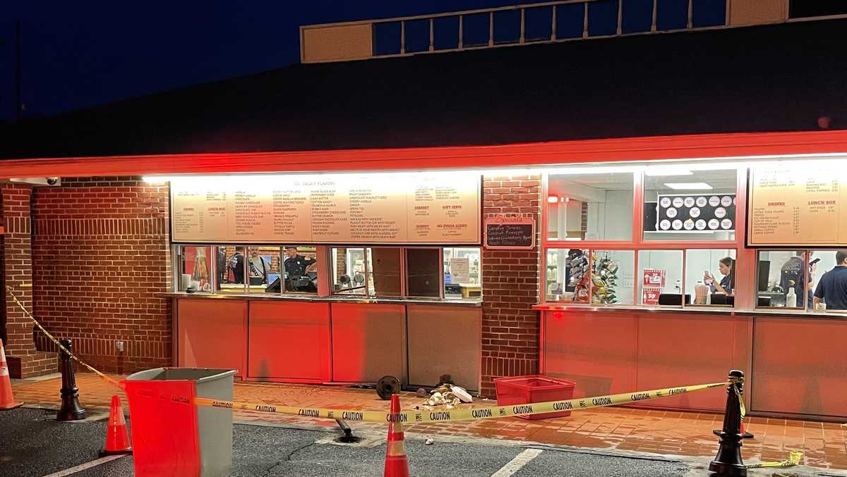 Car crashes into popular Massachusetts North Shore ice cream shop