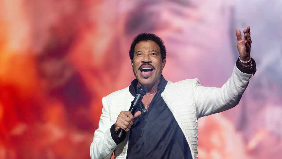 Lionel Richie and Earth, Wind & Fire tour in Pittsburgh June 16