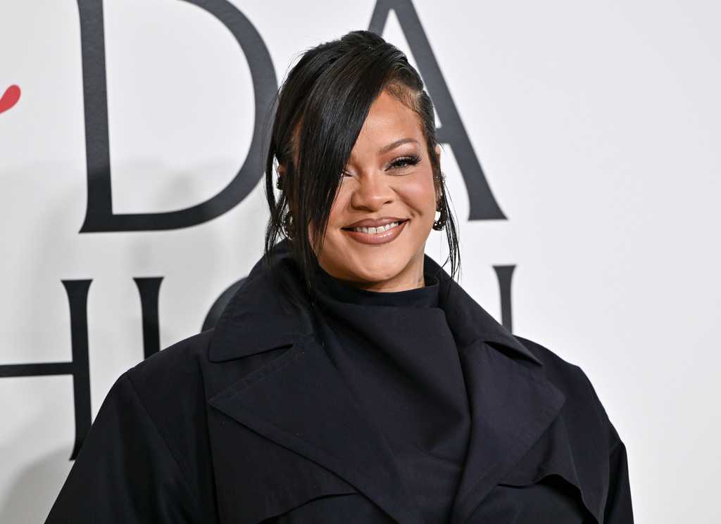 Woman who shot at Rihanna’s house has been arrested