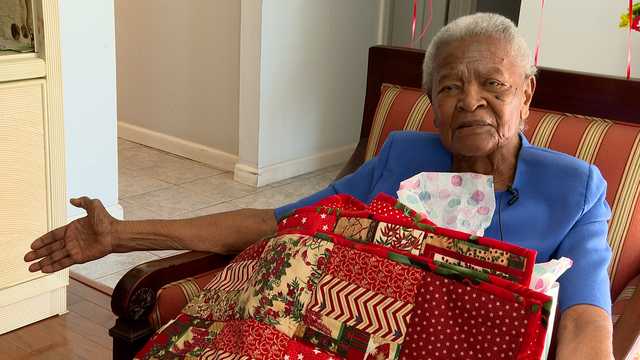 Meals on Wheels crew surprises Hilton Head woman on her 100th birthday - Vimarsana News