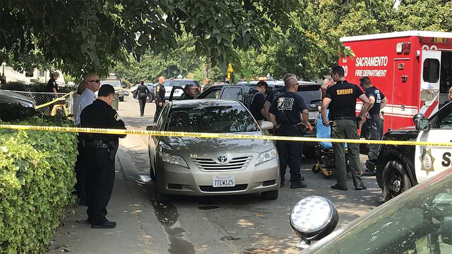 Man detained after father found dead in Rio Linda home