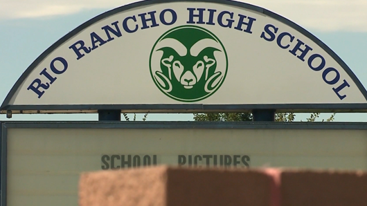 rio-rancho-school-board-to-decide-on-armed-guards-proposal