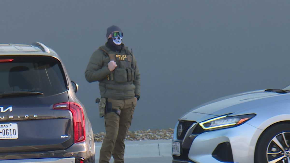 Leaders chime in after reports of ICE touring south Kansas City locations for possible detention center