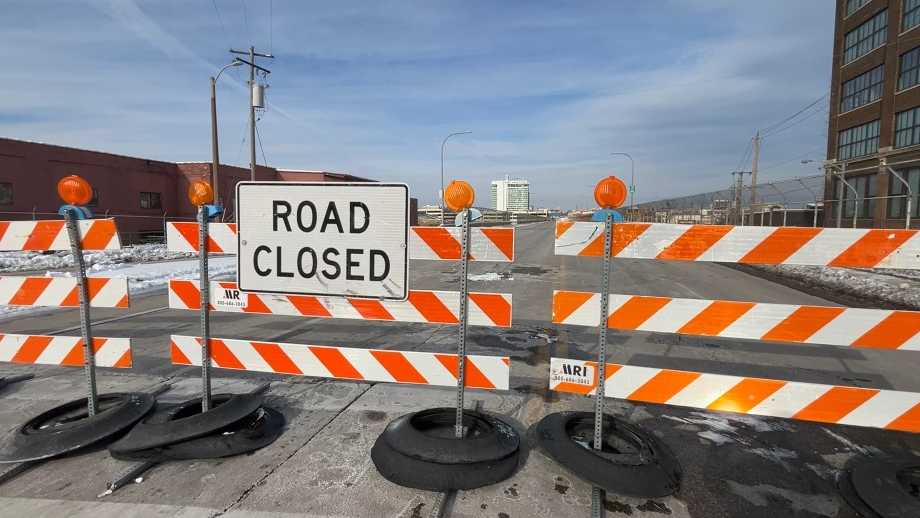 Historic 16th Street Viaduct in Milwaukee closed for safety reasons