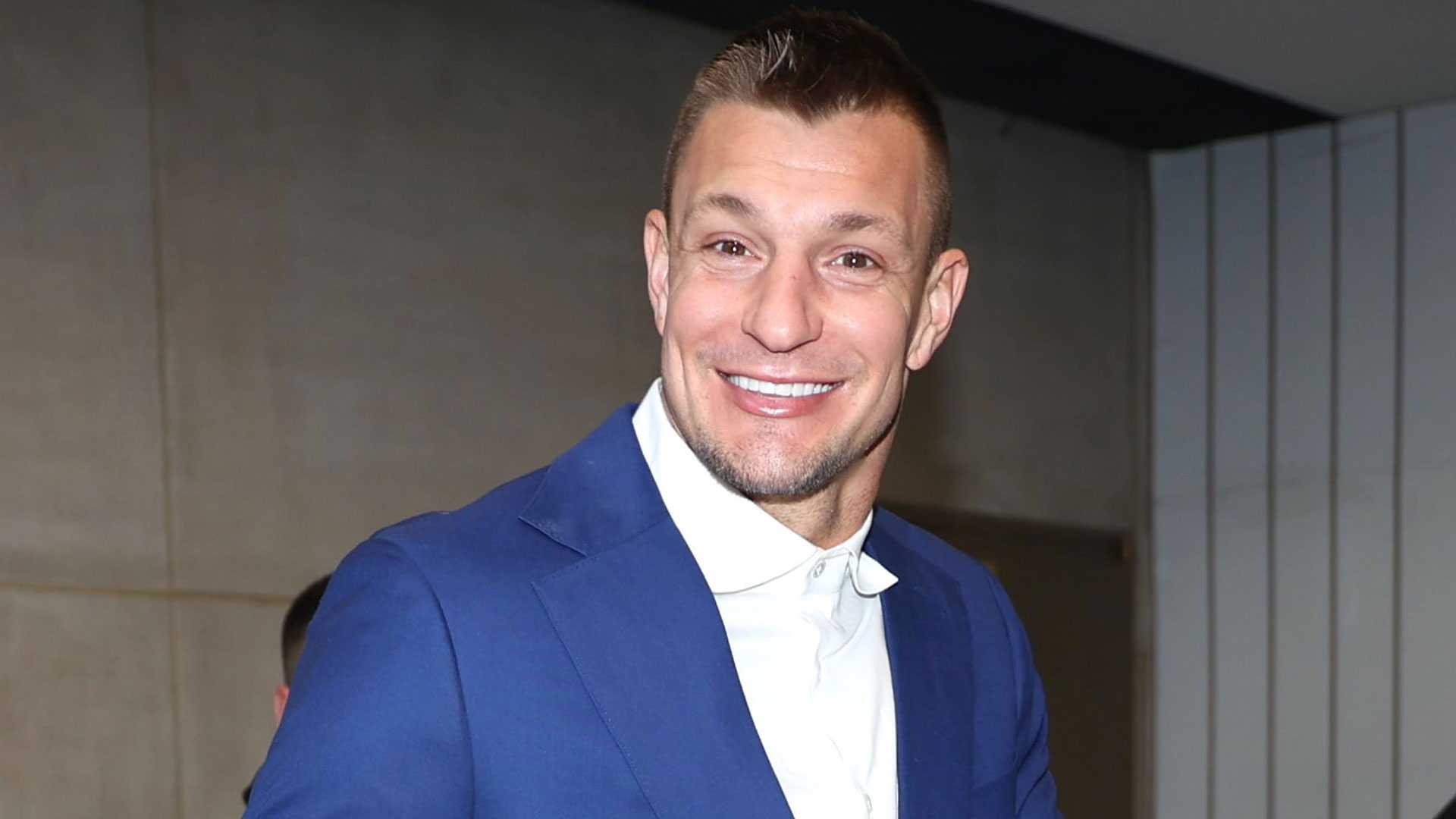 Patriots Legend Gronkowski Named Boston Marathon Grand Marshal