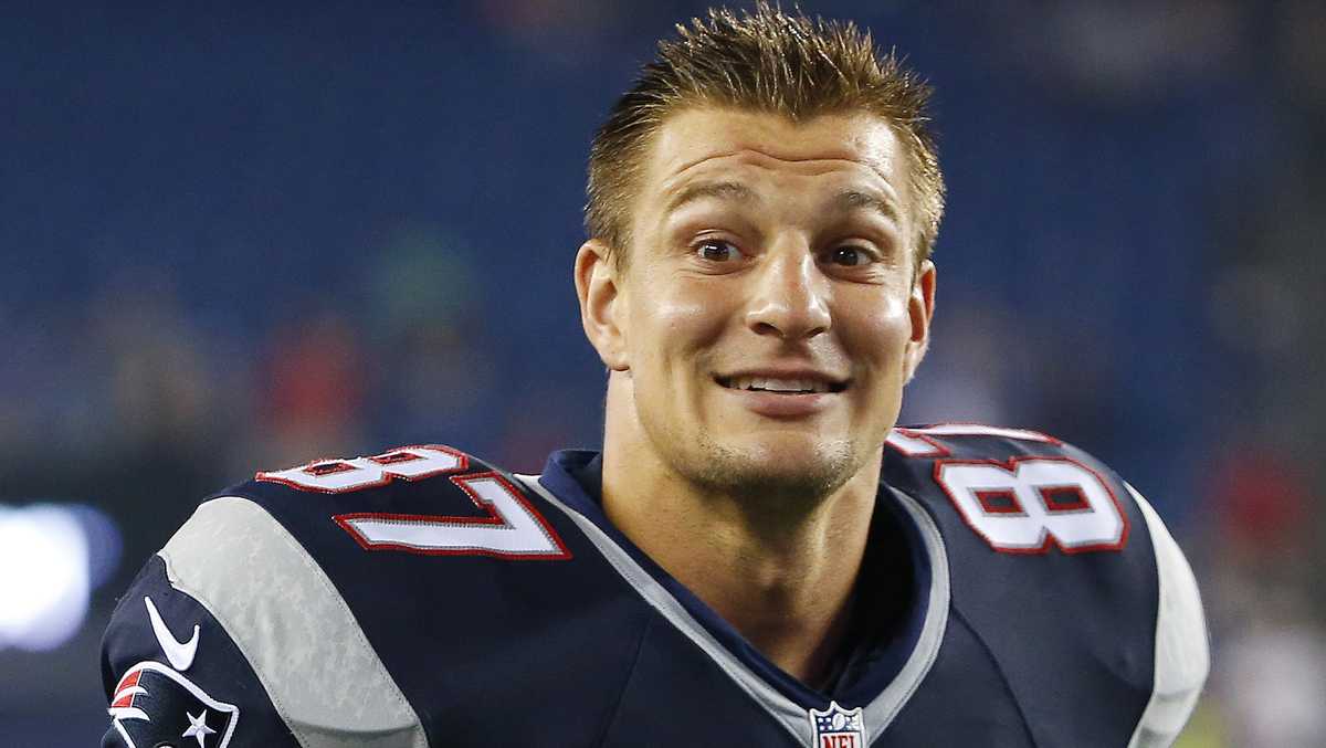 Rob Gronkowski will be on the cover of 'Madden 17' 