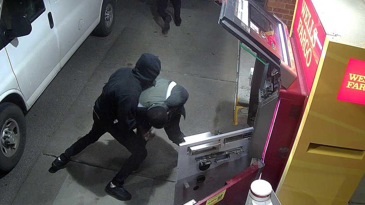 Crime Stoppers: Workers attacked during ATM robbery in Omaha