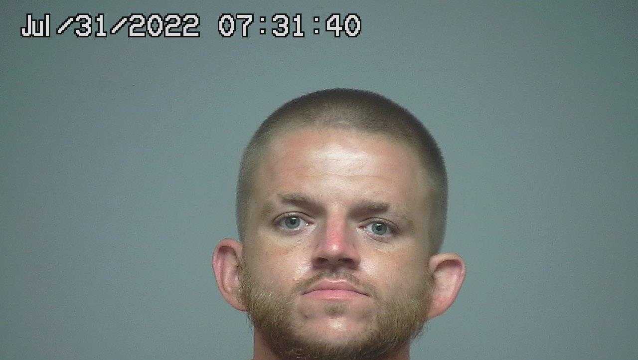 Gas station staged robbery: man charged, search on for second man - Vimarsana News