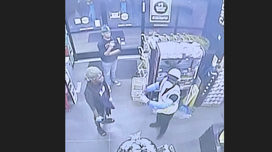 HCSO searching for suspect who shot Dollar General employee during robbery