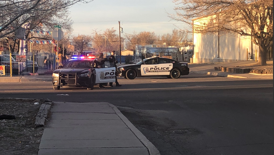 Police search for armed robber in southeast Albuquerque