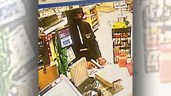 Police searching for suspect after armed robbery at a Speedway