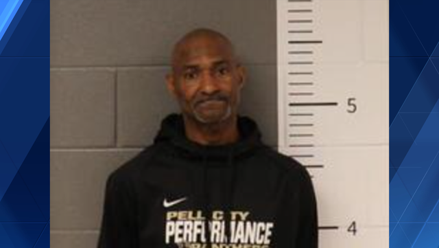 Alabama high school janitor arrested for soliciting a minor - Vimarsana News
