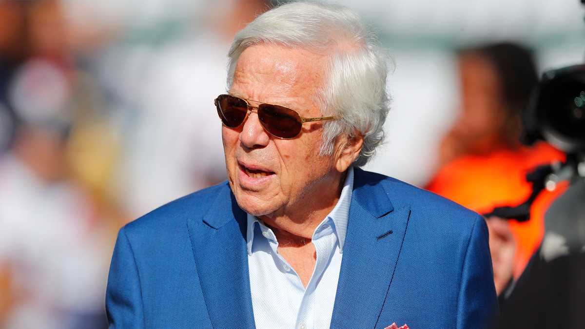 Patriots face Robert Kraft scandal without their longtime character coach -  Los Angeles Times