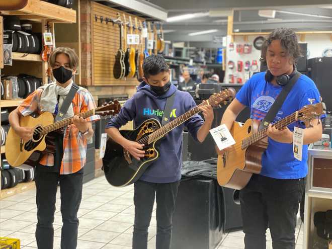 rodeo&#x20;coin&#x20;&#xFEFF;instrument&#x20;giveaway&#x20;at&#x20;wise&#x20;music&#x20;in&#x20;salinas