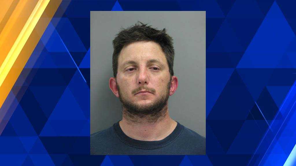 Police: Iowa man tried to sell stolen fridge back to owner