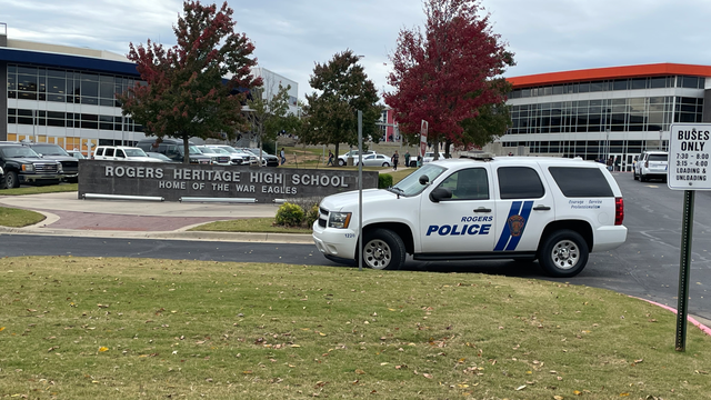 No gun found after report at Rogers Heritage High School - Vimarsana News