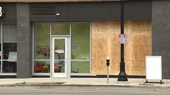 Downtown restaurant closed after car crashes into building