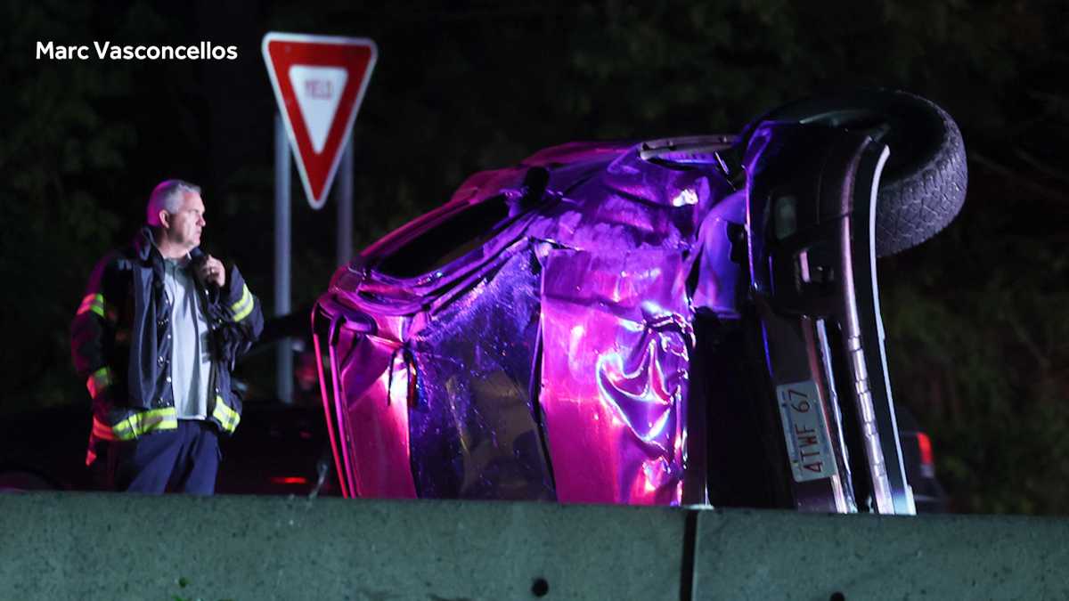 Crash shuts down part of Route 24 in Avon, police say
