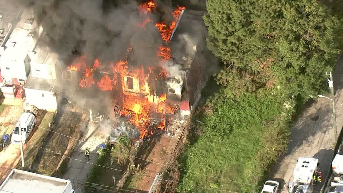 Several rowhomes catch fire in northwest Baltimore