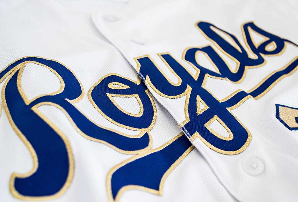 Royals jersey on sale gold lettering