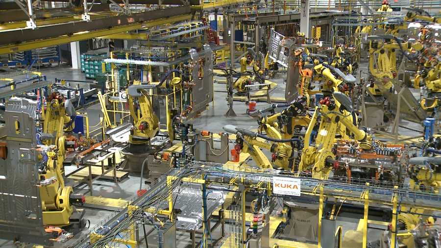 IMAGES Kentucky Truck Plant launches 2017 Super Duty