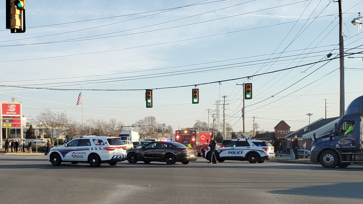 Lancaster County intersection reopens following earlier crash