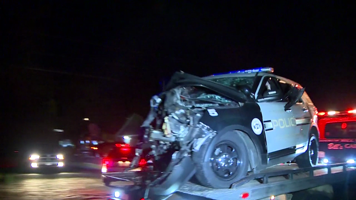Man killed in crash with cruisers while fleeing police