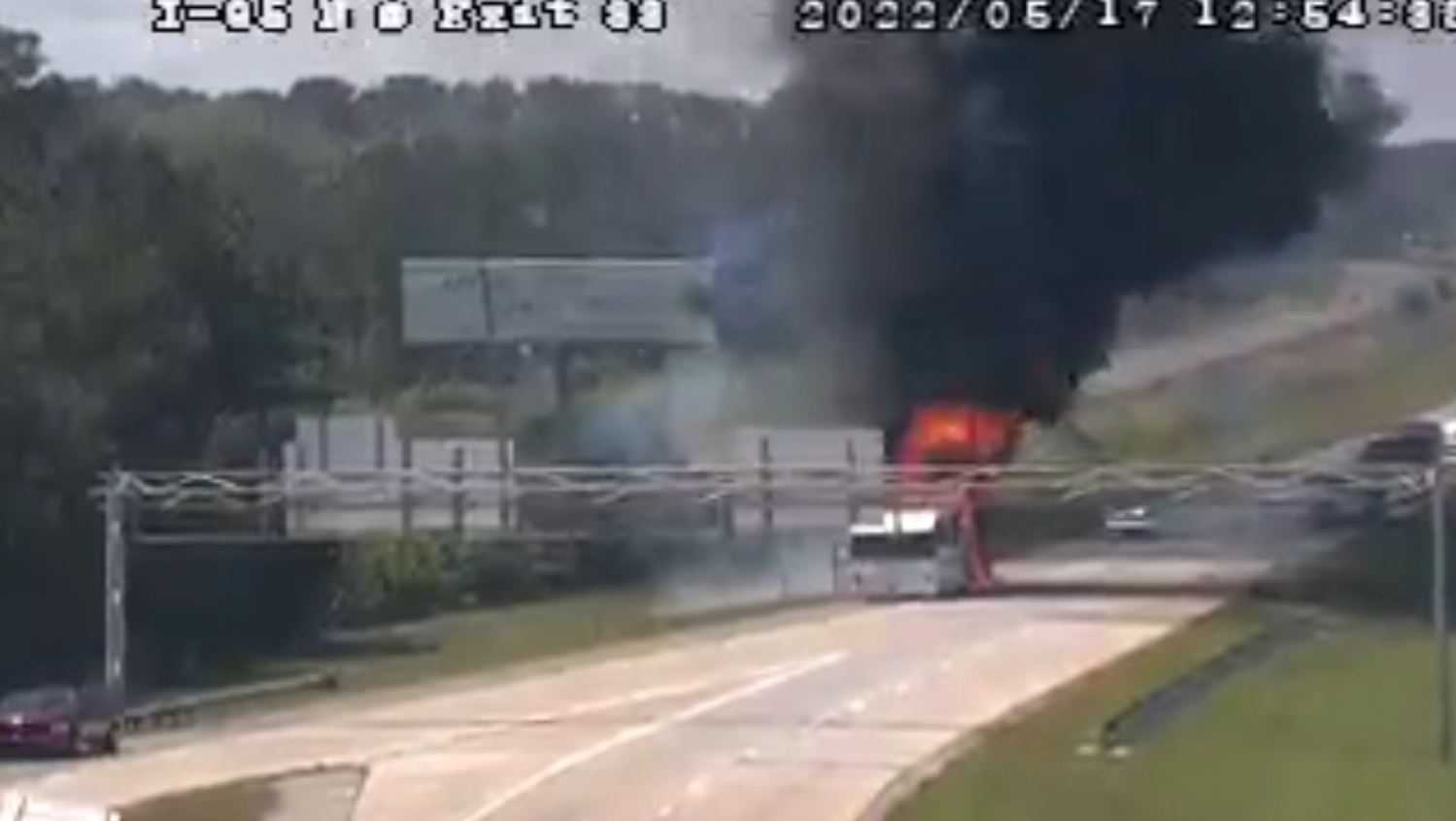 RV, vehicle destroyed in fire on Interstate 95 in Jasper County - WJCL