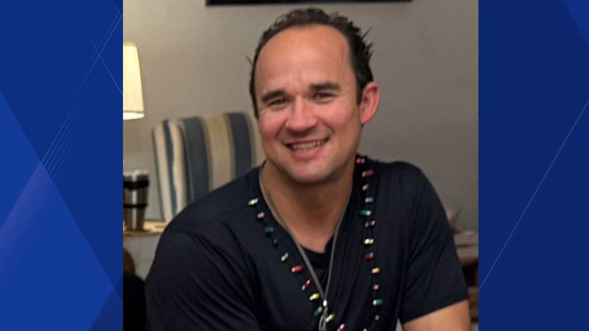 Victims identified in plane crash that killed 1 and injured another near Everglades City