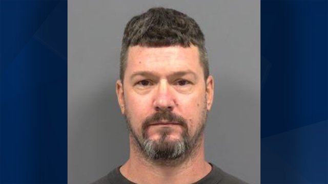 Deputies searching for Naples man who failed to register as sex offender - Vimarsana News