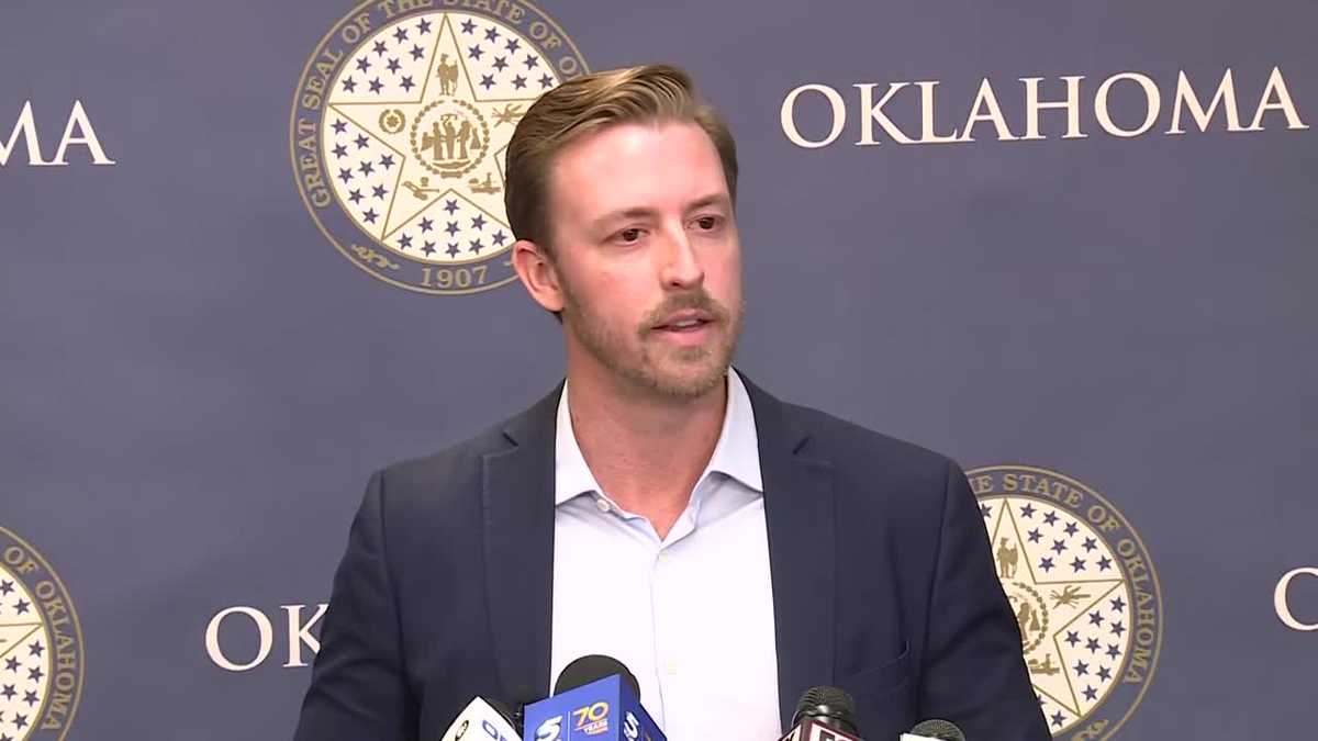 Ryan Walters claims media put out 'deliberate lie' on 50K bonus clawbacks