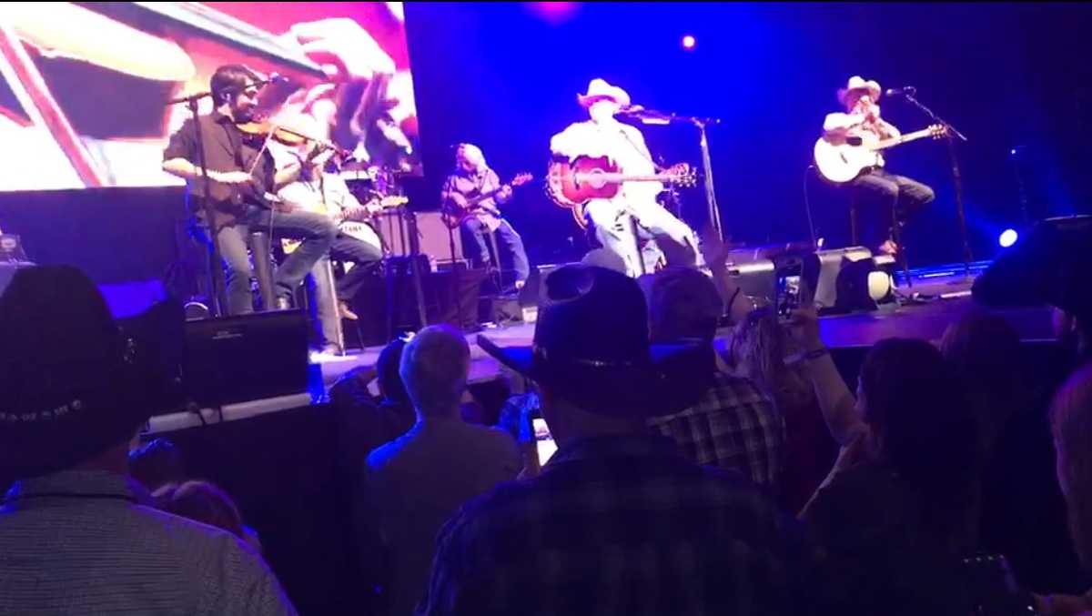 Music City and back McKeesport native makes Pittsburgh stage debut