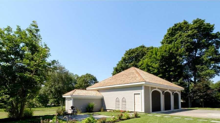 Mansion Monday Seaside Rye colonial is like stepping back in time