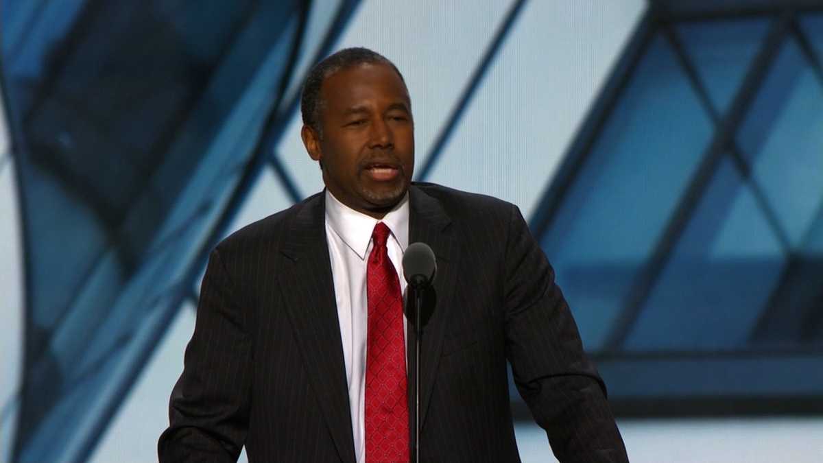 Carson receives backlash after appearing to compare slaves to immigrants