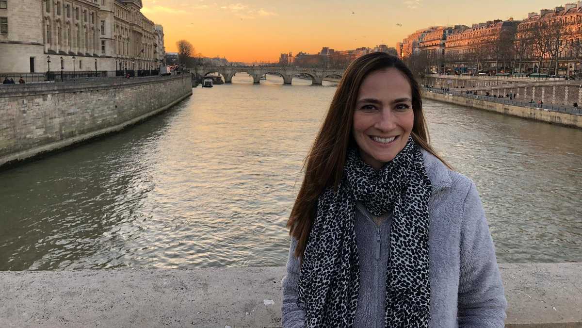 Flight attendant, mother of 3, dies after contracting measles - WCVB Boston thumbnail