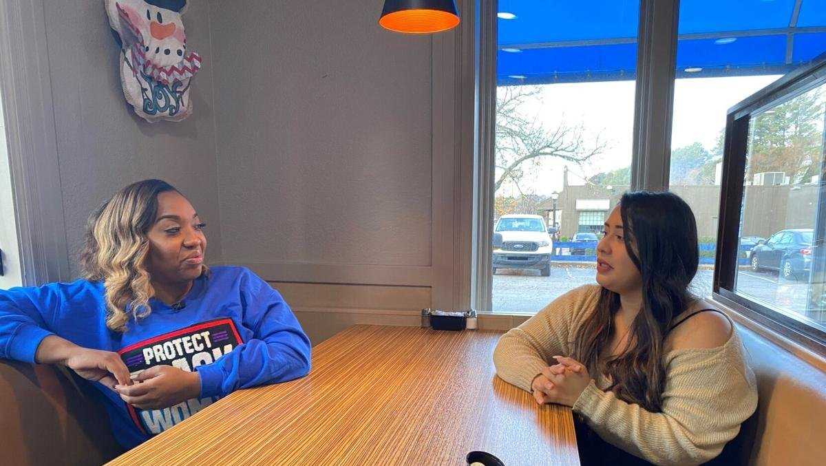 georgia-ihop-waitress-surprised-with-10-000-tip