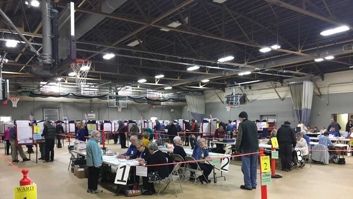 PHOTOS: Long lines reported at polling locations across Maine