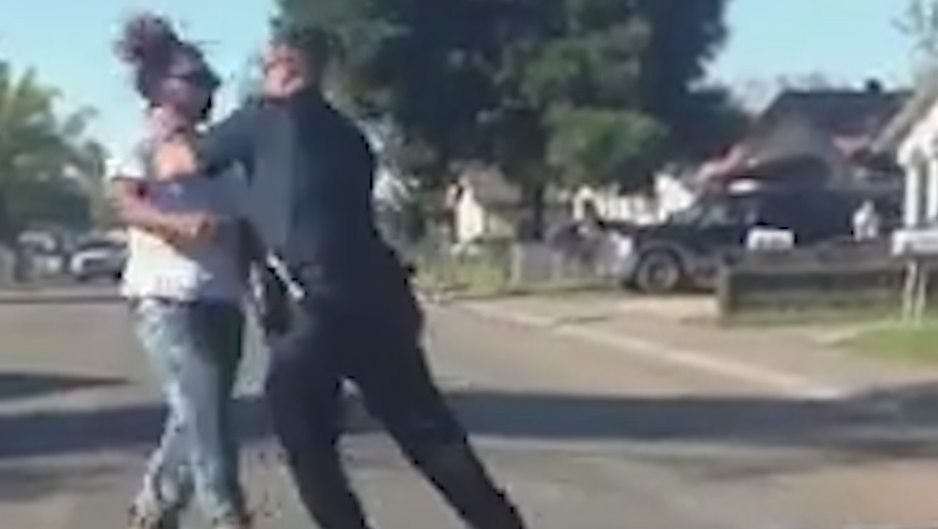 Sacramento Pd Officer Beat Pedestrian After Confrontation