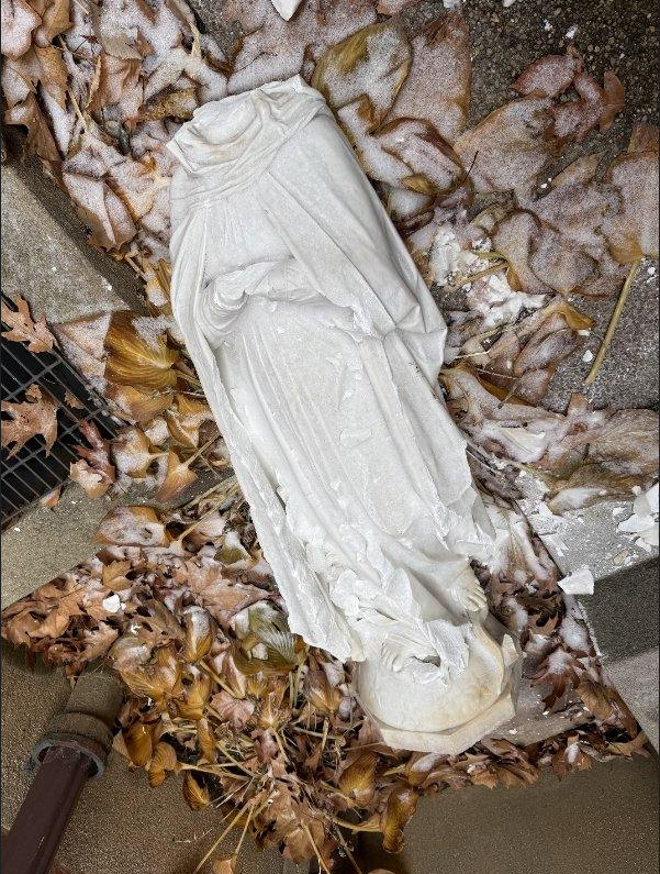 Pittsburgh church searching for suspect after statue vandalized