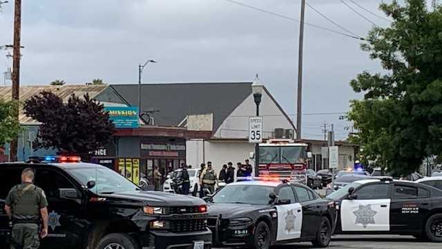 Monterey County Sheriff's deputy shot, shooter barricaded - Vimarsana News