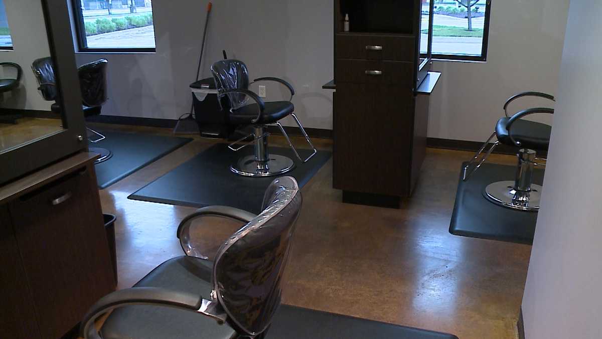 Iowa salons getting ready to reopen after Governor's proclamation, bars