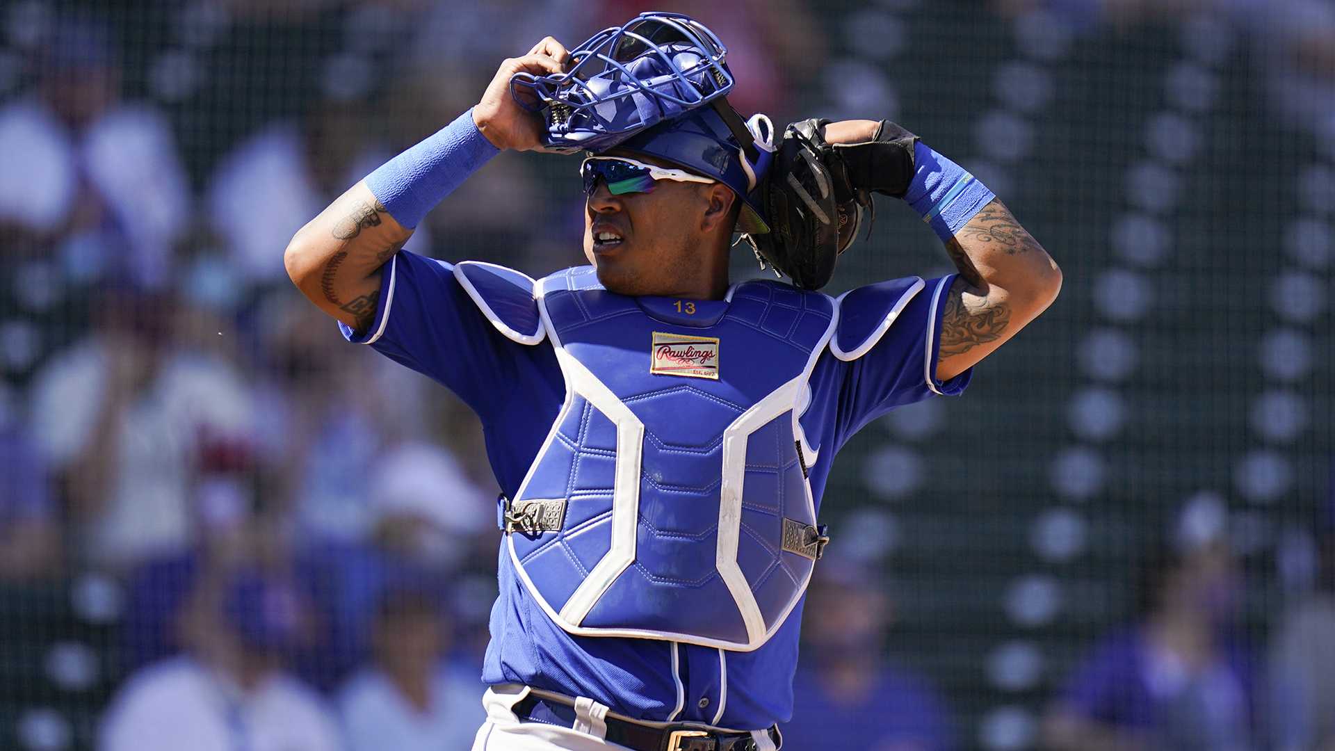 Kansas City Royals Salvador Perez Placed On IL For Thumb Surgery