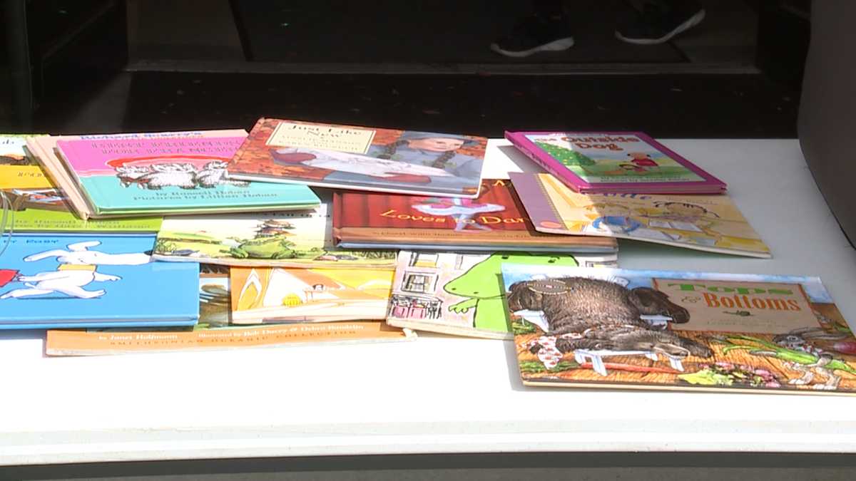 Salvation Army now offering children's books along with meals