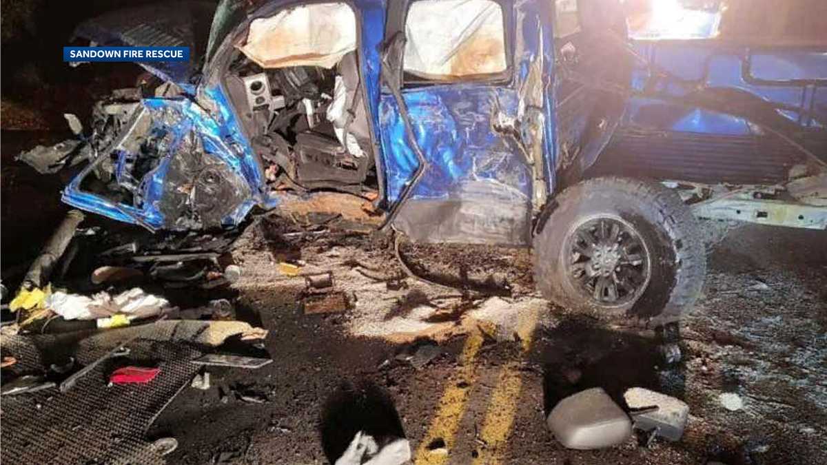 Fire Dept. Five people taken to hospital after crash in Sandown