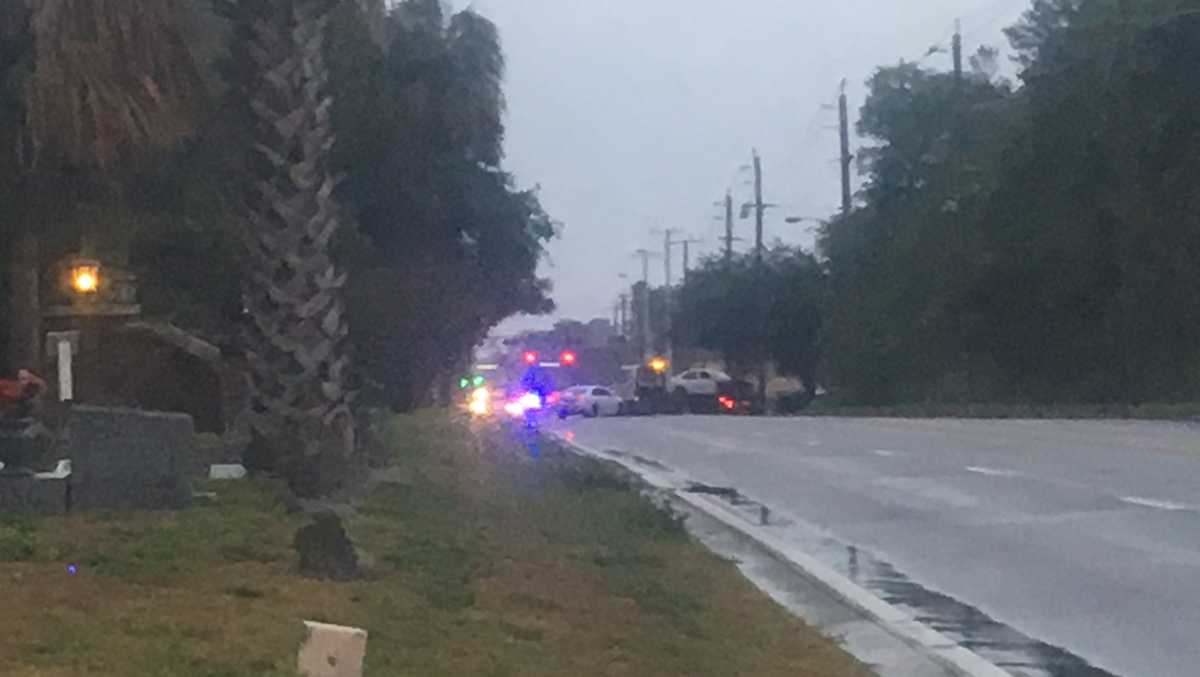 Police search for 2 people likely hurt in Sanford crash