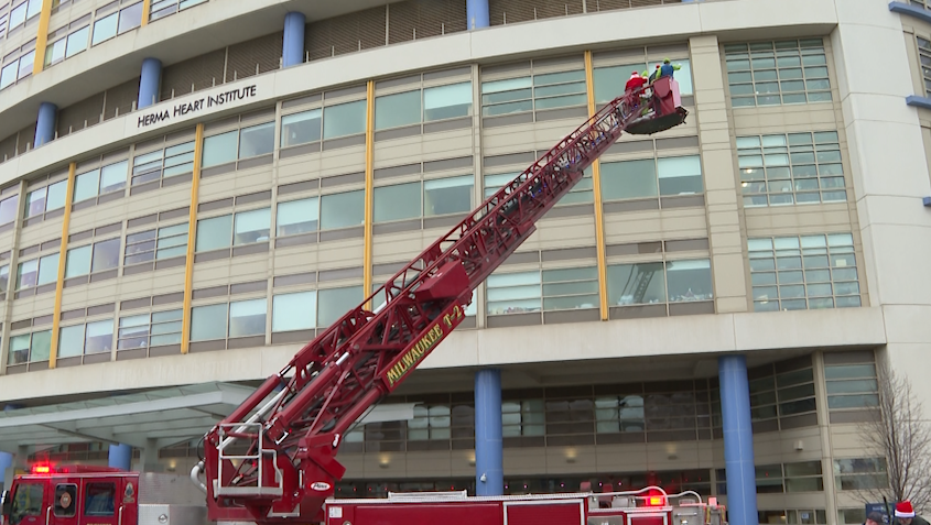 Santa and friends make special visit to Children's Wisconsin